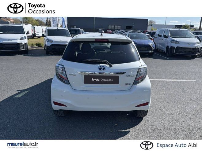 Toyota Yaris Yaris 100h Graphic 5p White de 2014