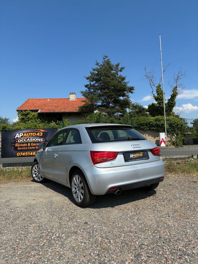Audi A1 1,2 L 86CH ATTRACTION / BON ETAT / GARAN Gris de 2010