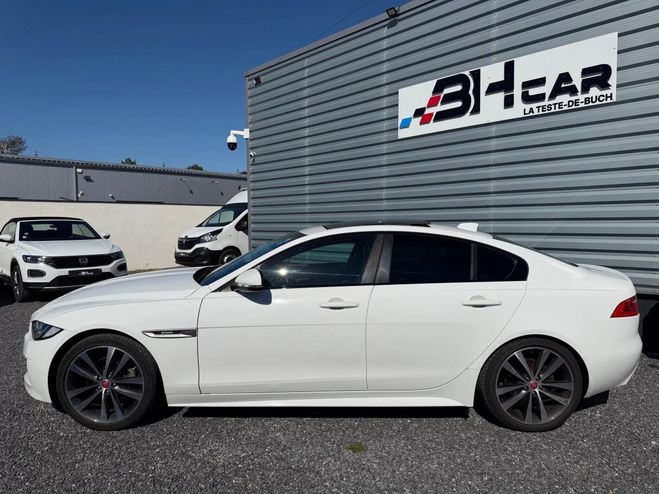 Jaguar XE 2.0 D180 180 R-SPORT BVA Gris de 2018