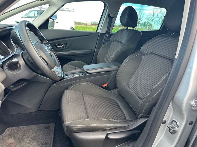 Renault Grand Scenic IV 1.3 TCe 140 Evolution EDC 7 places Gris Clair de 2022