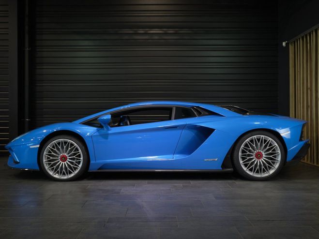 Lamborghini Aventador S Bleue Nila de 2017