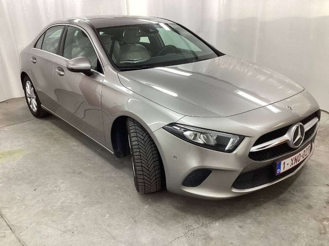 Mercedes Classe A 180 d Sedan Luxury 7GTRONIC Gris M�tallis� de 