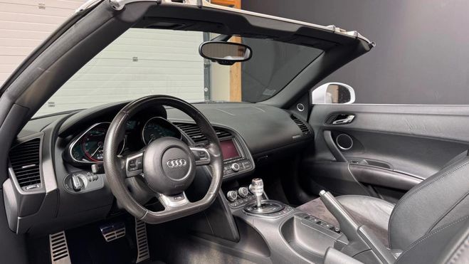 Audi R8 SPYDER 5.2 FSI 525 QUATTRO R-TRONIC BVA Blanc de 2010