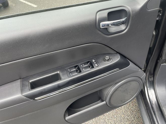 Jeep Compass 2.2 CRD163 FAP 70EME ANNIVERSAIRE 4X4 NOIR de 2011