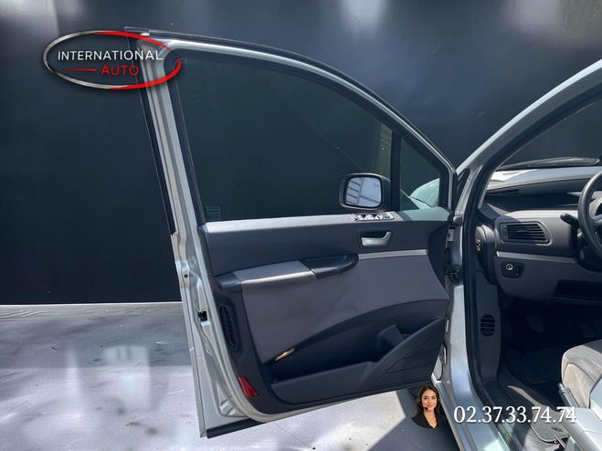 Peugeot 807 2.0 HDI136 NAVTEQ FAP GRIS CLAIR  de 2007