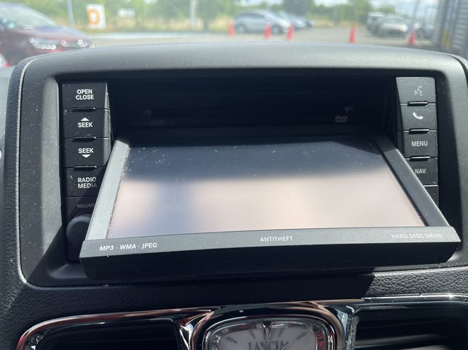 Lancia Voyager 2.8 MULTIJET S BY STADE FRANCAIS PARIS GRIS ARGENT  de 2015