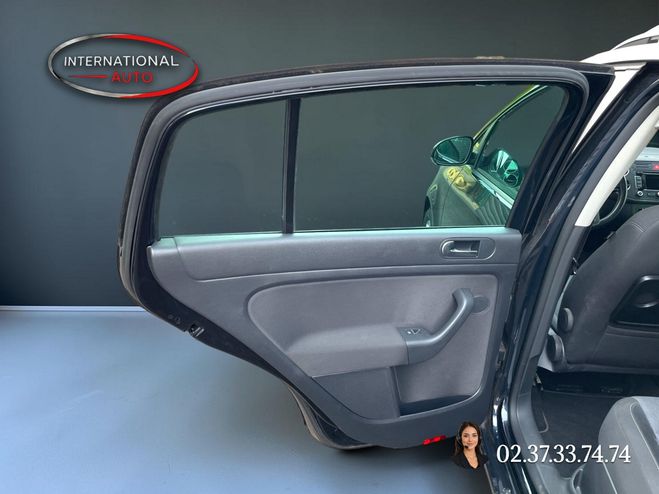Volkswagen Golf Plus 1.6 TDI 105CH BLUEMOTION TECHNOLOGY FAP  BLEU FONCE  de 2011