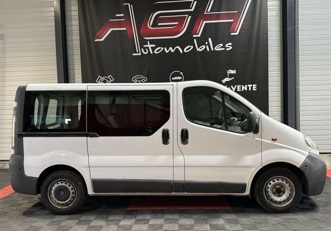 Opel Vivaro Combi 1.9 CTDI 82CV Blanc de 2005