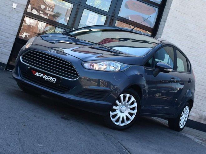 Ford Fiesta 1.25i Facelift Titanium Verw Zetels Airc Gris M�tallis� de 