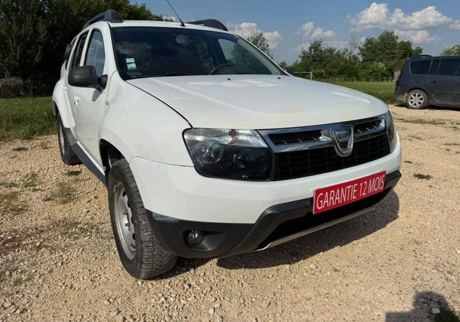 Dacia Duster 1.5 dCi 90 cv Laur�ate 4x4 garantie 1 an Blanc de 2013