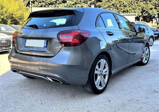 Mercedes Classe A III (W176) 180 Sensation 7G-DCT Gris de 2018