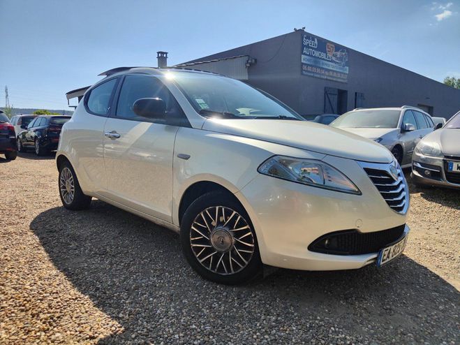Lancia Ypsilon 1.2 69 CH Elefantino Silver * GARANTIE * Blanc de 2012