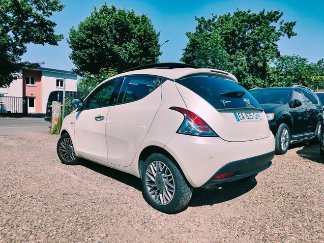 Lancia Ypsilon 1.2 69 CH Elefantino Silver * GARANTIE * Blanc de 2012