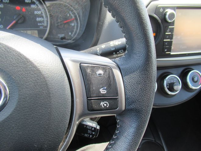 Toyota Yaris 100 VVT-I DYNAMIC 5P BLANC de 2015