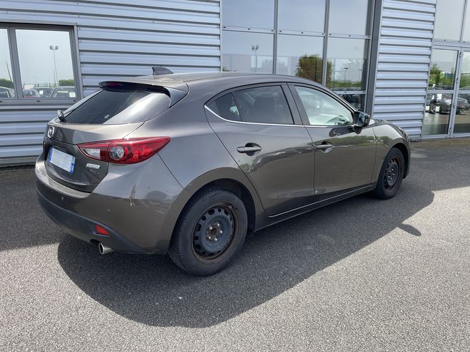 Mazda 3 2.2 SKYACTIV-D 150 ELEGANCE 5P GRIS MEDIUM  de 2015
