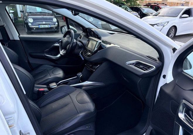 Peugeot 2008 1.2 PURETECH 110CH FELINE TITANE S&S EAT Blanc de 2016
