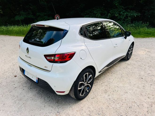 Renault Clio 4 1.5 DCI 75 LIMITED BLANC de 2017