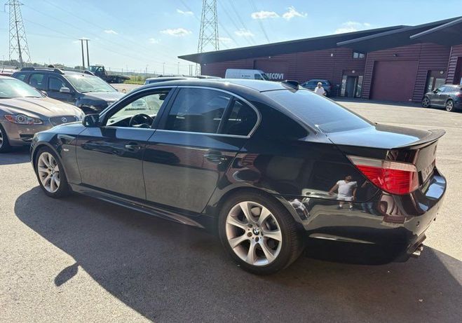 BMW Serie 5 545 i v8 333cv pack m look m5 ct ok Noir de 2004