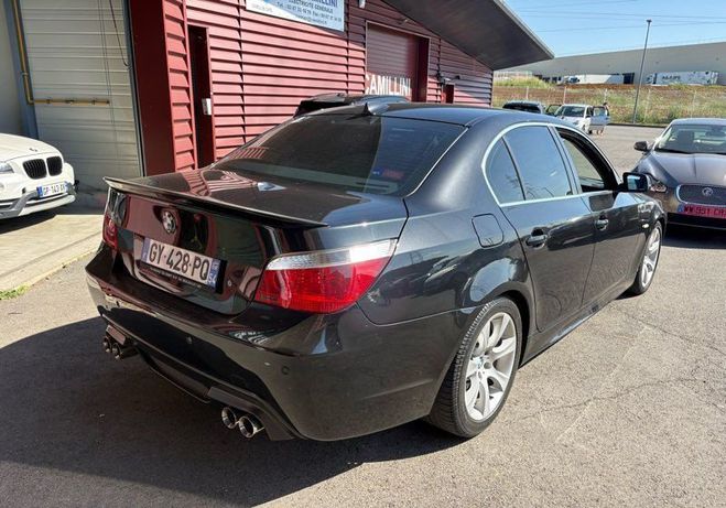 BMW Serie 5 545 i v8 333cv pack m look m5 ct ok Noir de 2004
