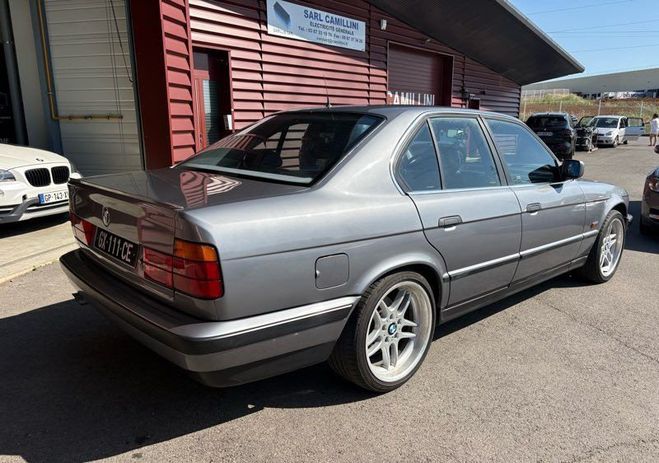 BMW Serie 3 325 i 192CV CUIR CLIMATISATION ETAT NEUF Gris de 1991