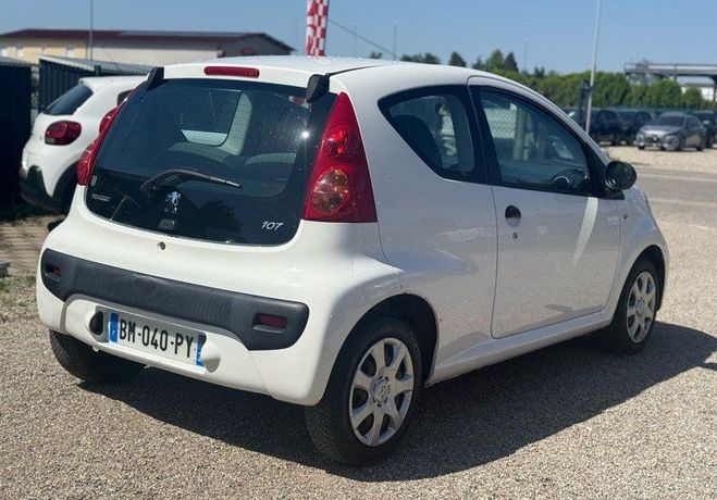 Peugeot 107 1.0 i 12V 68cv Trendy Garantie 1 an Tr�s Blanc de 2011