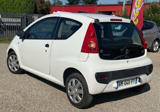 Peugeot 107 1.0 i 12V 68cv Trendy Garantie 1 an Tr�s Blanc de 2011