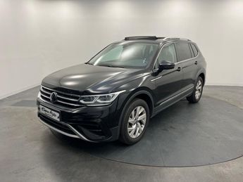  Voir d&eacute;tails -Volkswagen Tiguan Allspace 2.0 TDI 150ch DSG7 Elegance Exc &agrave; Quimper (29)