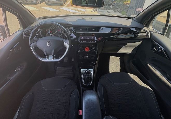 Citroen DS 3 1.6 vti 120ch so-chic gps clim auto bl Gris de 2011
