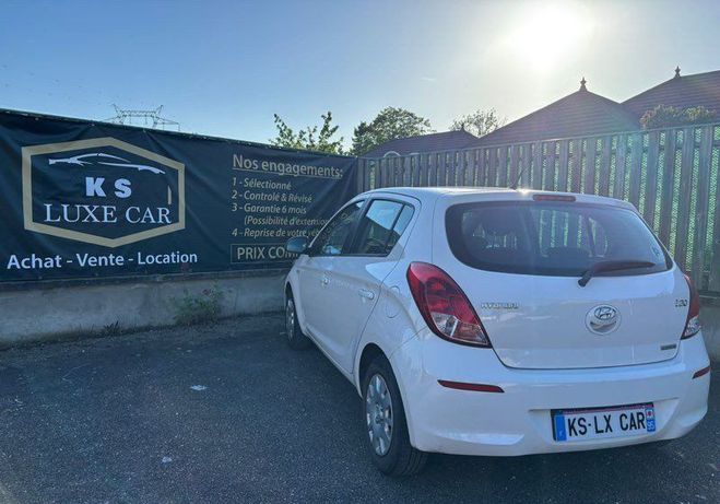 Hyundai I20 1.4 CRDi Style 75 Cv 1 �res mains moteur Blanc de 2013
