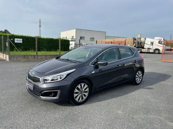  Voir d&eacute;tails -Kia Ceed d ceed 1.6 crdi 136 cv garantie 12 mois &agrave; Cercottes (45)