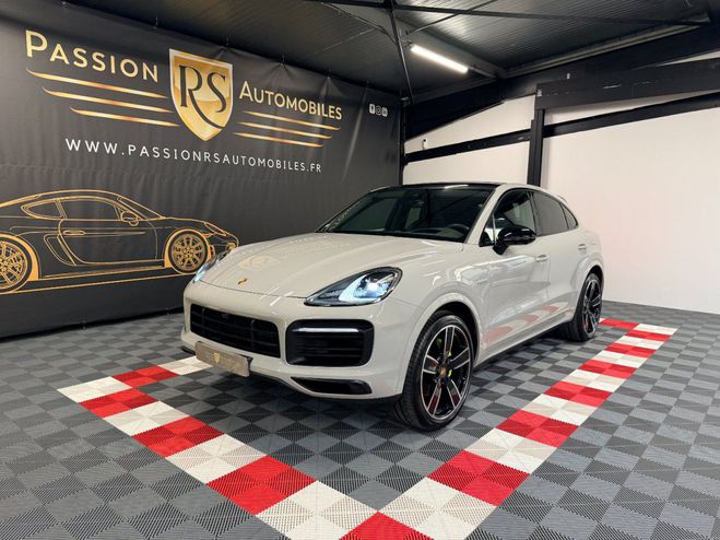 Porsche Cayenne E-HYBRID COUPE ? 3.0L 462 CV Craie / Cam Craie de 2021
