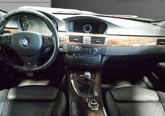 BMW Serie 3 (E91) TOURING 335XI CONFORT 306Ch Garant Noir de 2009