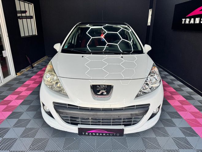 Peugeot 207 1.6 HDi 92ch FAP S�rie 64 Blanc de 2010