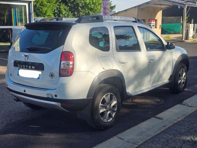 Dacia Duster (2) 1.5 DCI 110 LAUREATE PLUS 4X4 Blanc de 2015