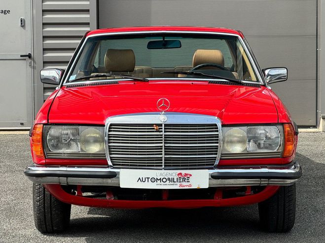 Mercedes 230 CE - 2�me main - Origine France Rouge de 1984