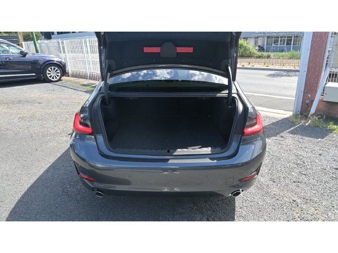 BMW Serie 3 G20 318d 150 ch BVA8 Business Design Gris de 2021