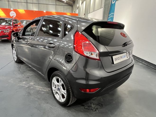 Ford Fiesta 1.5 tdci 75ch trend GRIS FONC� de 2017