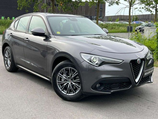 Alfa romeo Stelvio 2.2 JTD Super GARANTI CUIR LED NAVI PANO Gris M�tallis� de 