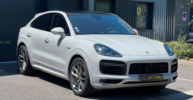 Porsche Cayenne Turbo S coup� 680 ch e-hybrid Pack GT Ja Gris de 2020