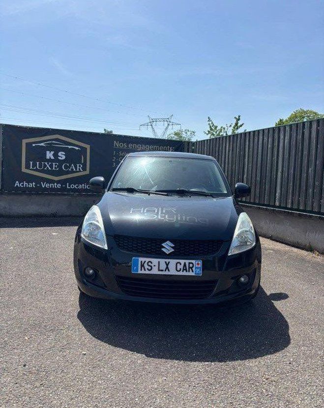 Suzuki Swift 1.2 DUALJET 94CV 1 �res mains Noir de 2011