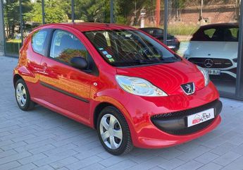  Voir d&eacute;tails -Peugeot 107 1.0 12V TRENDY 3P &agrave; Geispolsheim (67)