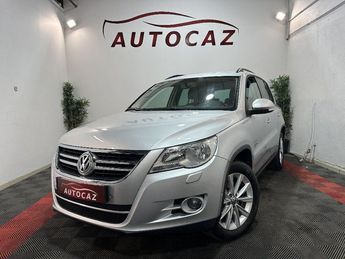  Voir d&eacute;tails -Volkswagen Tiguan 2.0 TDI 140 Confortline 4Motion Tiptroni &agrave; Thiers (63)
