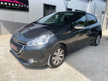  Voir d&eacute;tails -Peugeot 208 1.6 e-HDi 92ch BVM5 Style/ Climatisation &agrave; Bagard (30)