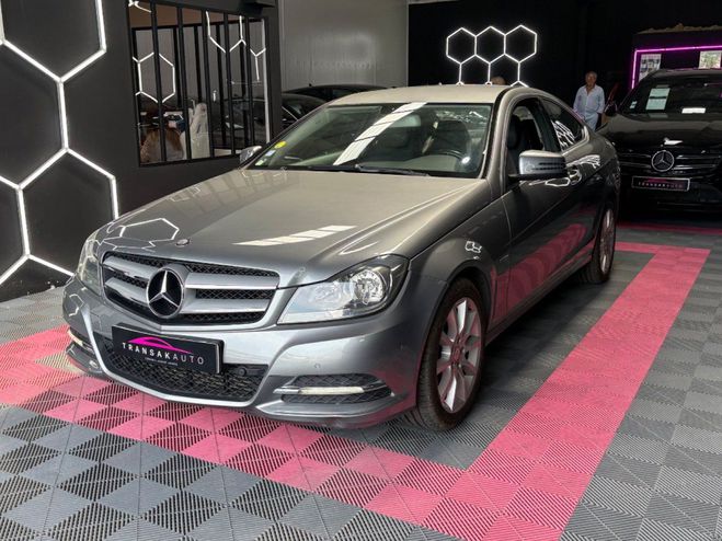 Mercedes Classe C Coupe Sport 220 CDI BlueEfficiency Execu Gris de 2012