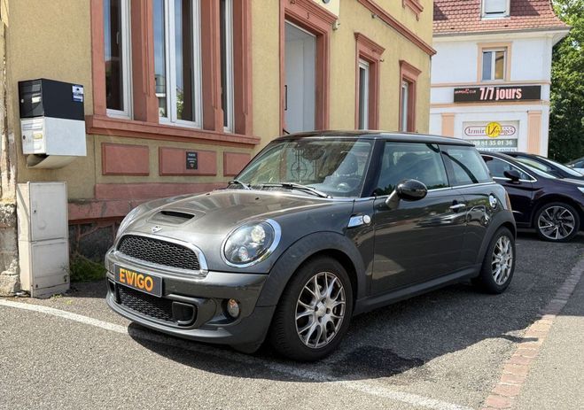 Mini One 2.0 sd 145 cooper radar de recul siege c Gris de 2013