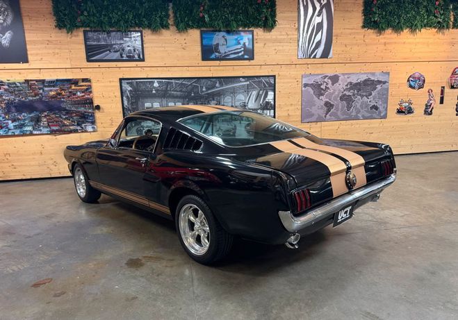 Ford Mustang Fasback V8 302ci 1966 Noir de 1966