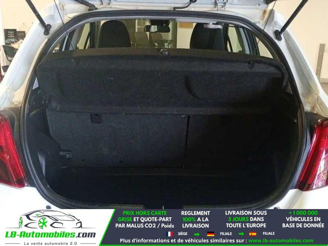 Toyota Yaris HYBRIDE 100ch Blanc M�tallique de 2016