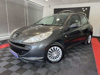  Voir d&eacute;tails -Peugeot 206 206  1.4e 75ch &agrave; Creuzier-le-Vieux (03)