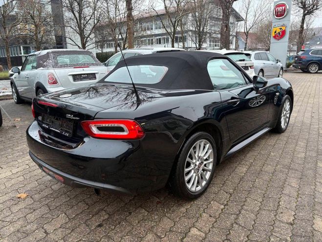 Fiat 124 Spider Noir de 2018