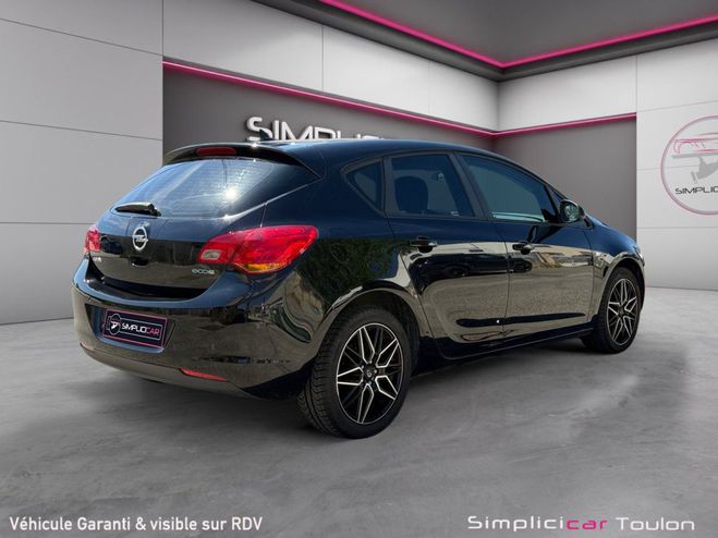 Opel Astra IV 1.3 CDTI 95 FAP COSMO Noir de 2010